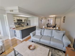 5830 Trailwinds Dr APT 814, Fort Myers, FL 33907