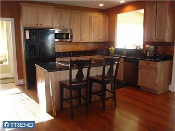 2nd image of 409 Hoffman Rd