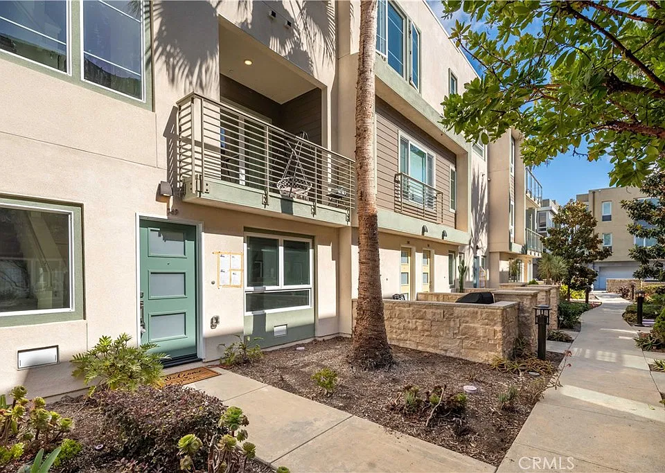 769 Doheny Way