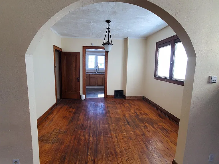 Dining Rm