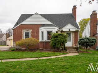 1756 Fremont Ave NW, Grand Rapids, MI 49504