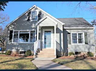 300 Elizabeth St, Watertown, WI 53098