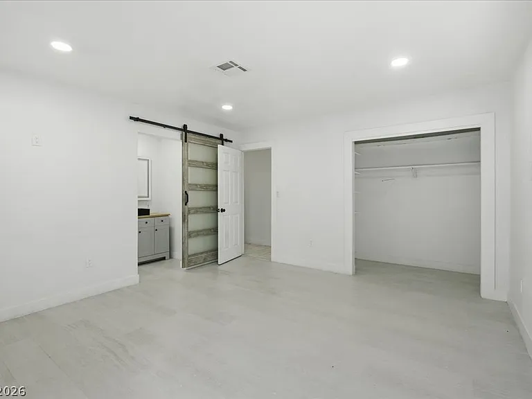 4013 Esmeralda Ave — Photo 5