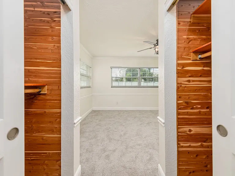 1661 Algonquin Dr — Photo 11