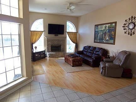 5th image of 453 N Bridgestone Ave