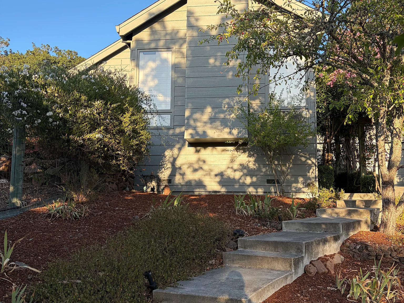 3 bed, 2.5 bath, 2389 sqft, $5,400 — Photo 4