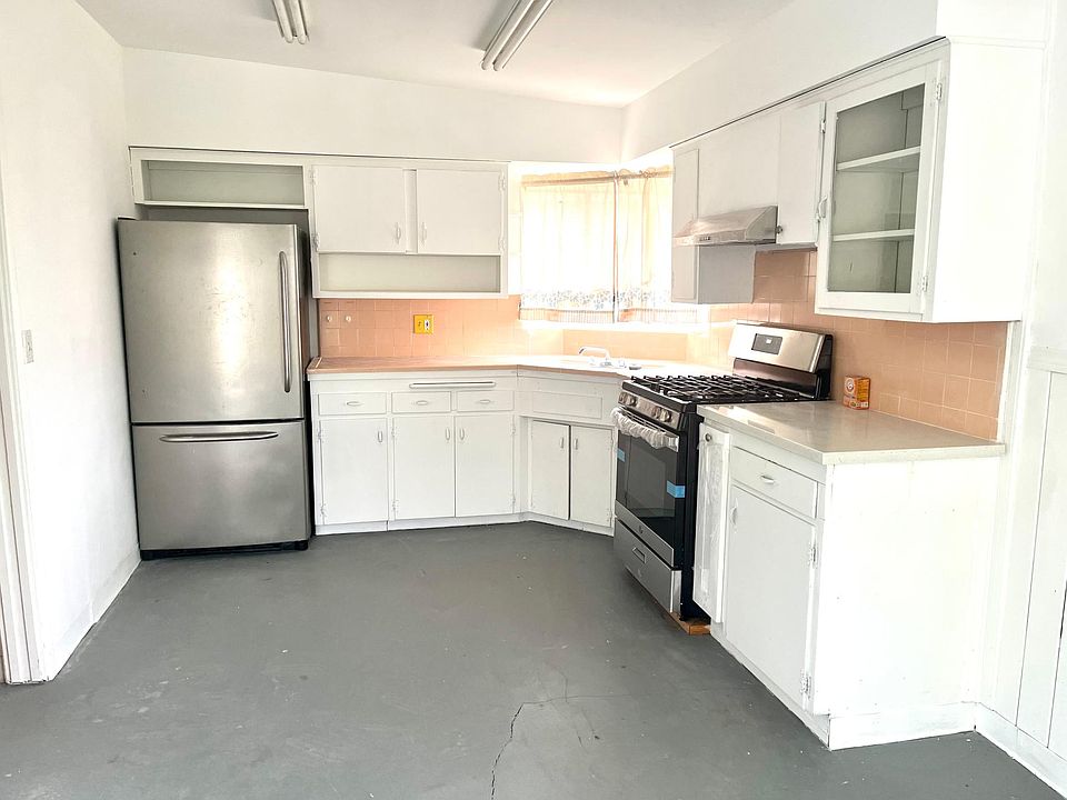 1st image of 333 1/2 Montechico Dr