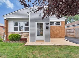 8111 S Kolmar Ave, Chicago, IL