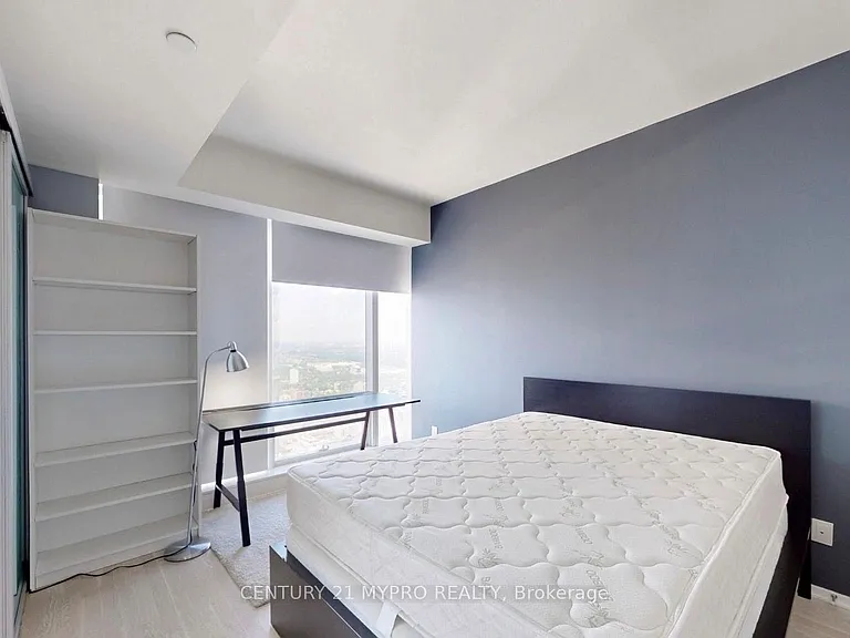 1 Bloor St E #5808 — Photo 8