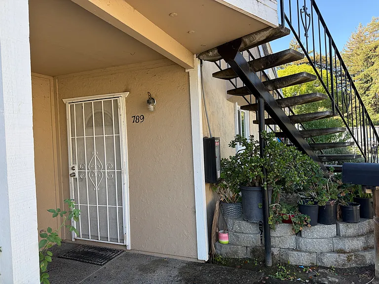 785 S Freeway Dr #785 — Photo 8