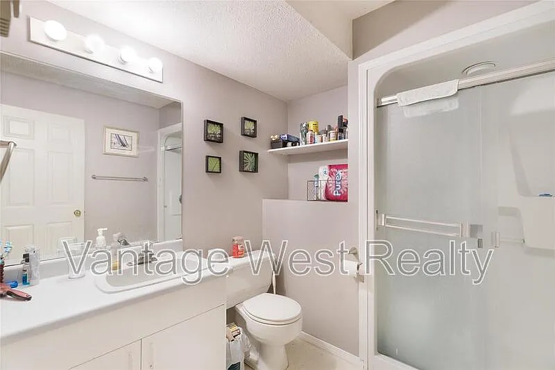2 bed, 1.0 bath, 1100 sqft, $1,675 — Photo 3