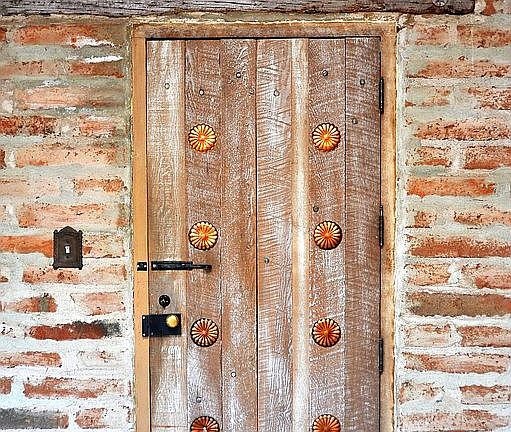 Door to covered courtyard