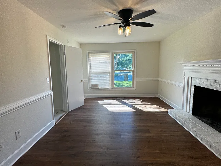 3310 Winchester Dr — Photo 10