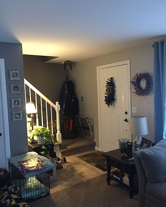 2nd image of 19 Sharlene Ln