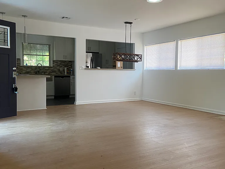 22700 Cantlay St — Photo 17
