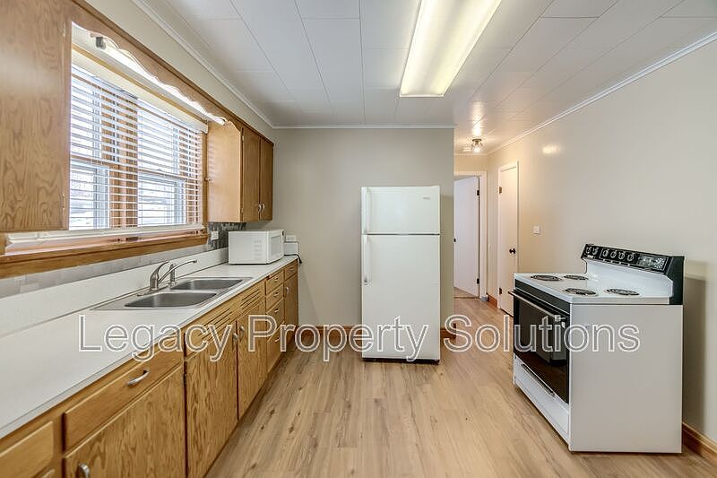 1st image of 612 N 19th St #3