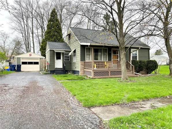 10 Hoag St, Seneca Falls, NY 13148