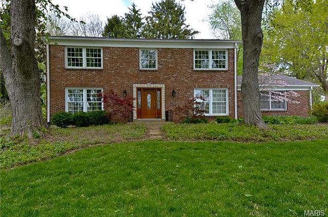 1st image of 3 Glen Cove Dr