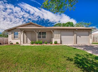 824 E Prairie View Rd, Crowley, TX 76036