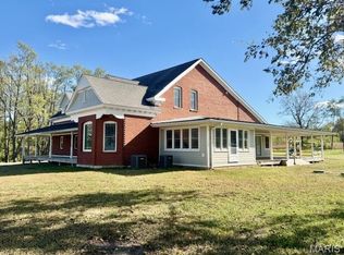 12397 Apache Dr, New London, MO 63459