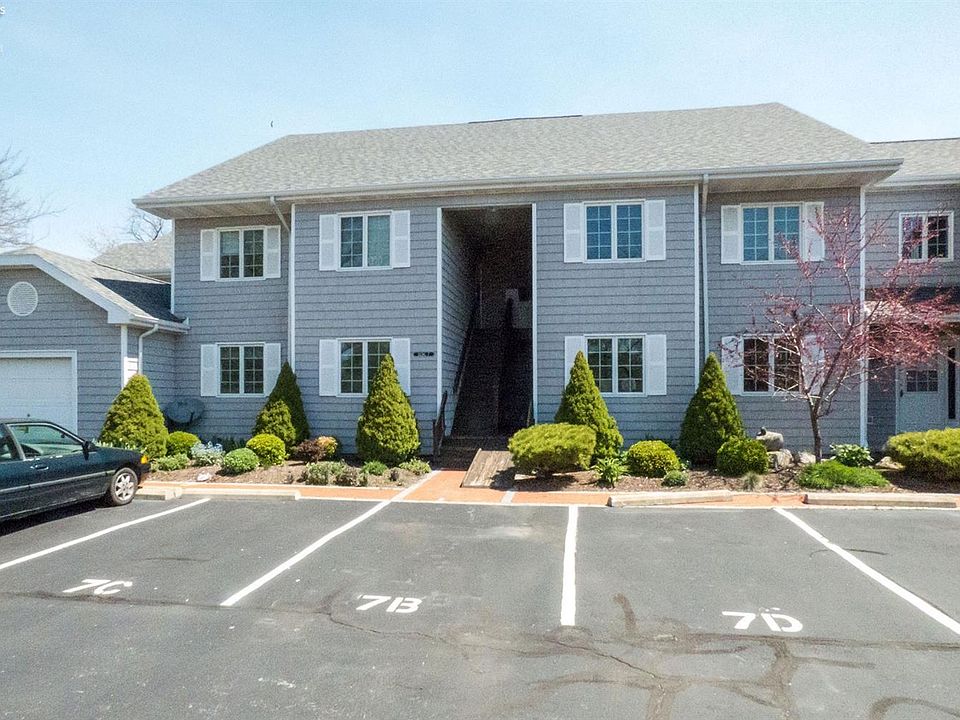 1st image of 111 W Lakeshore Dr #7C