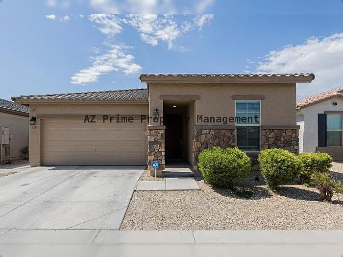 2841 W Apollo Rd — Photo 2