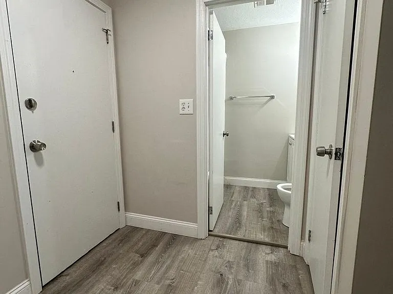 887 Varnum Ave — Photo 3