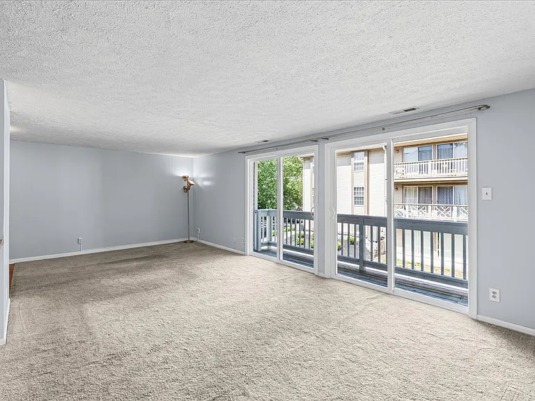 79 Sweetfern Ct #1 — Photo 8