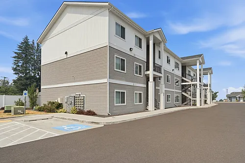 4th Ave Apartments Photo 1