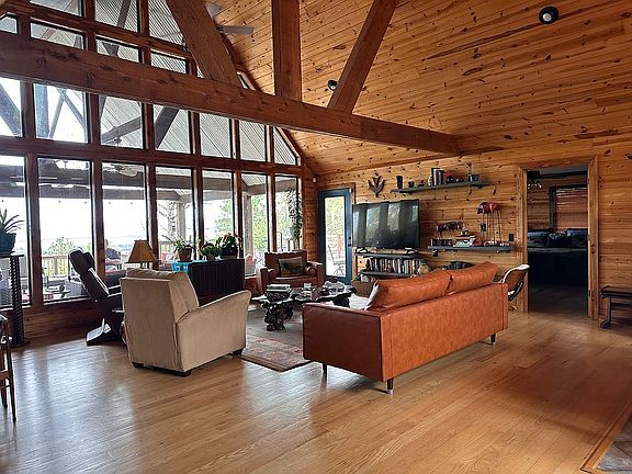 3rd image of 2388 234th Rd