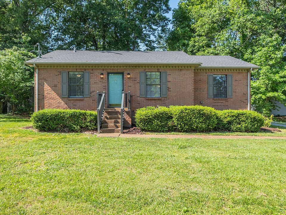 1st image of 308 Oakdale Dr