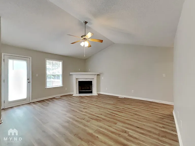 589 Spaniel Ln — Photo 5