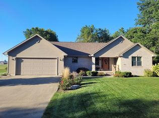 125 W North St, Forrest, IL 61741