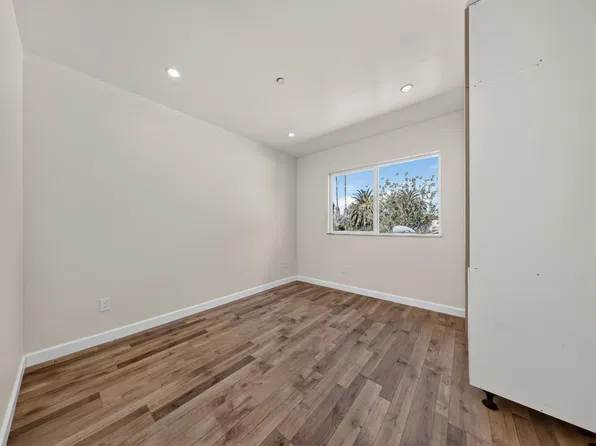 7407 1/2 Densmore Ave, Van Nuys, CA 91406
