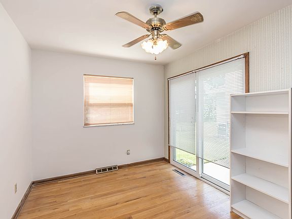 2nd image of 4148 Briarbrook Dr