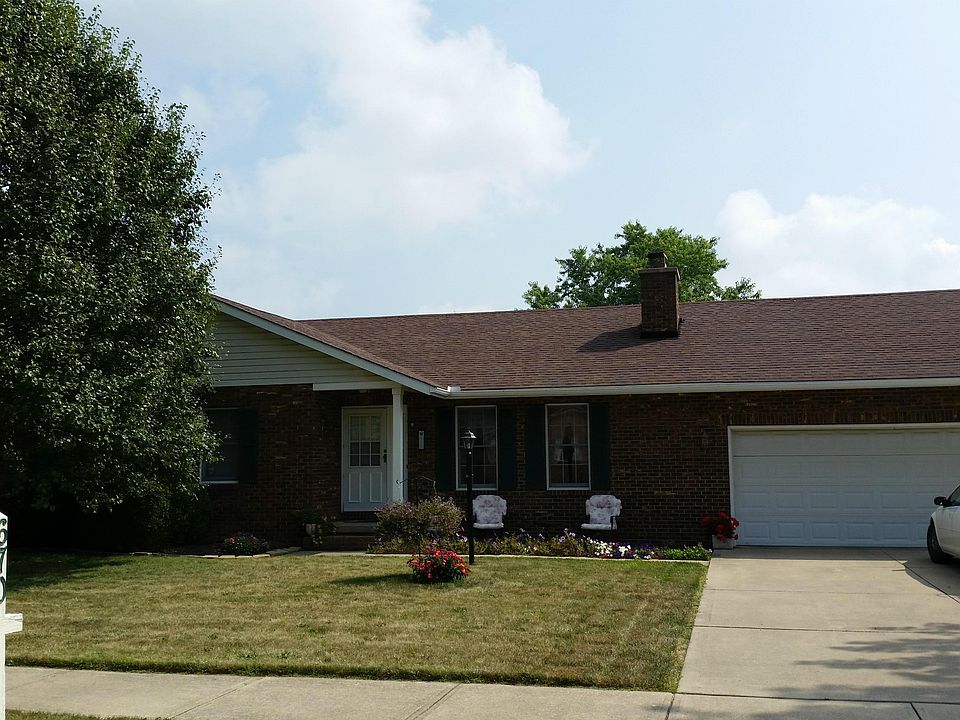 1st image of 670 Tiara Way