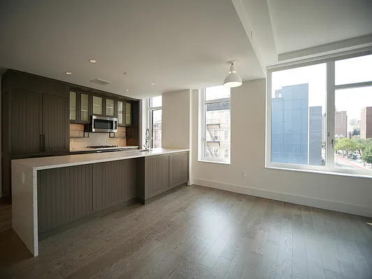 Rented by Extell Marketing Group LLC | media 13