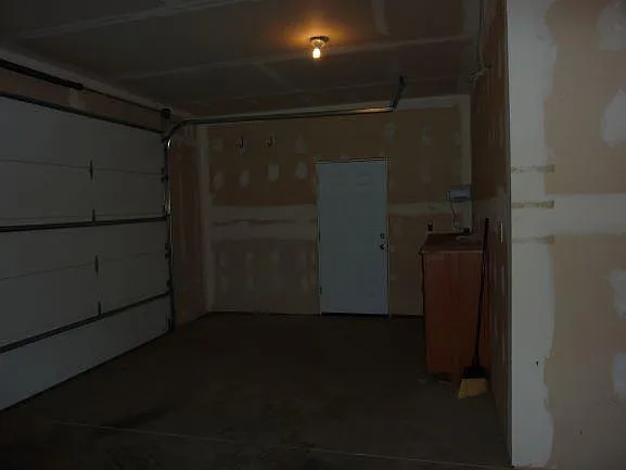 205 E Kristen Ave — Photo 3