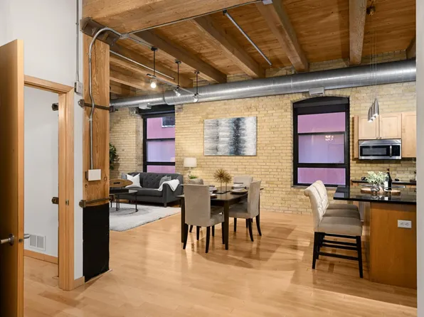 607 Washington Ave S APT 204, Minneapolis, MN 55415