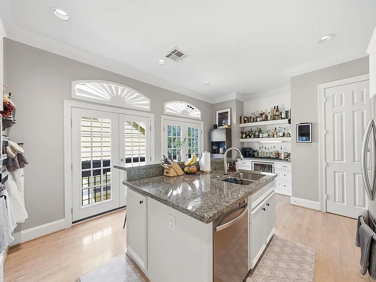 1707 Welch St — Photo 19