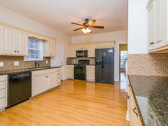4th image of 3011 Overhill Ct