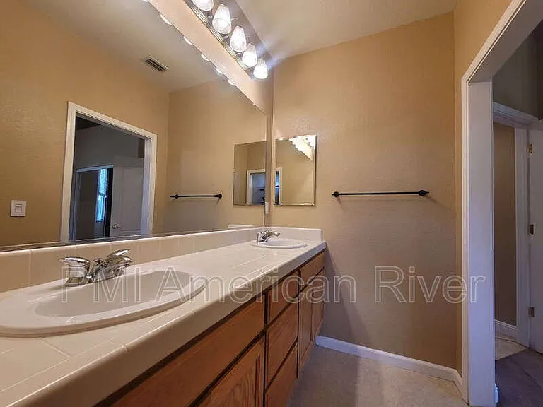 10920 Bellone Way — Photo 15
