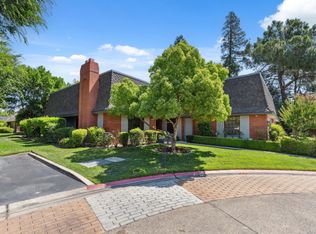 2812 W Kensington Ln, Fresno, CA
