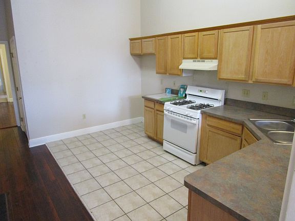 2nd image of 331 Elmira Ave