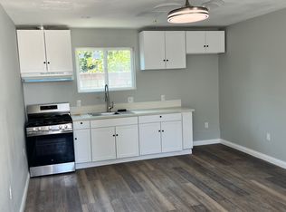 1822 E Pine St, Compton, CA 90221