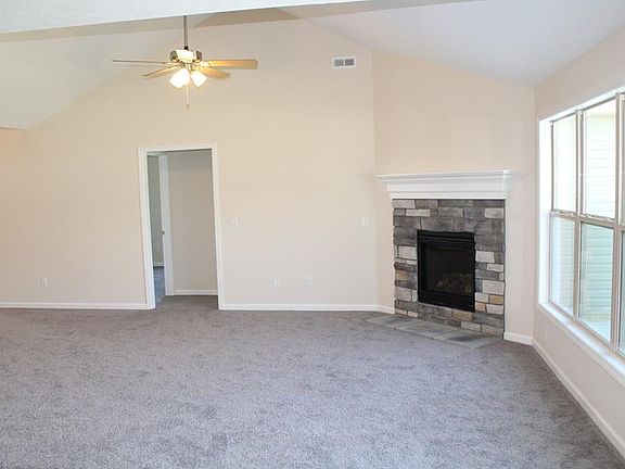 4th image of 4925 Tall Meadow Cir