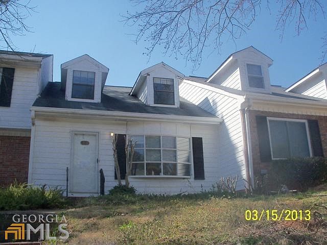Townhouse Front