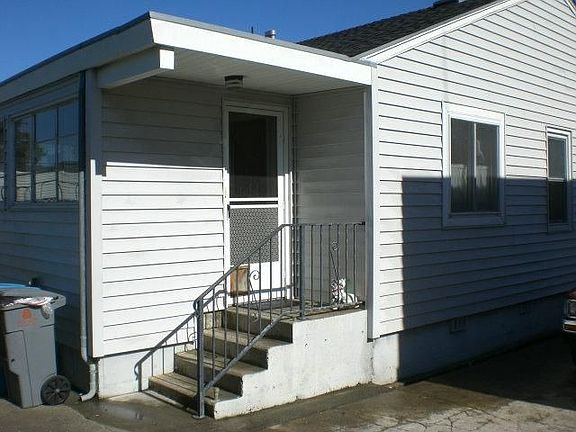 4th image of 925 Easton Ave