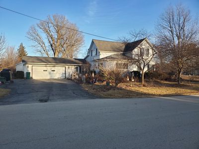 311 S 3rd St, Kirkland, IL, 60146