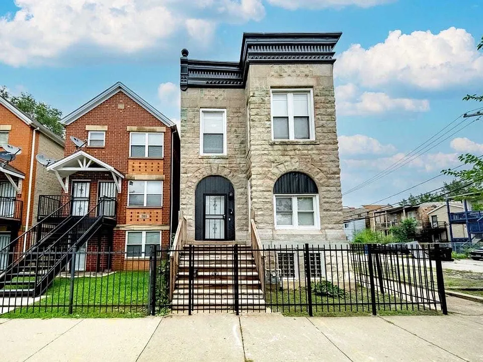 209 S Albany Ave #2